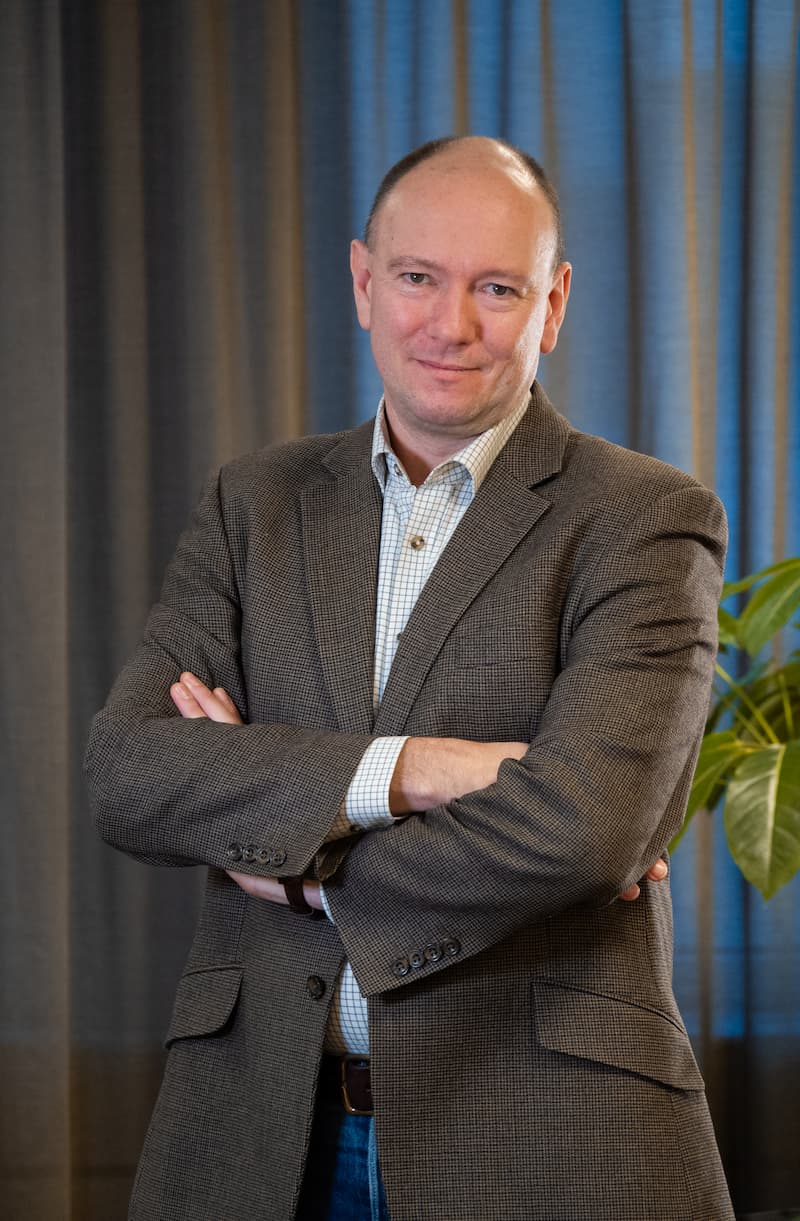 Portrait of Andrew Hindle